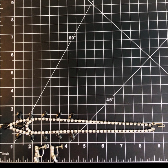 Vintage Demi Parure Black Crystal Necklace & Earrings. - Picture 6 of 10